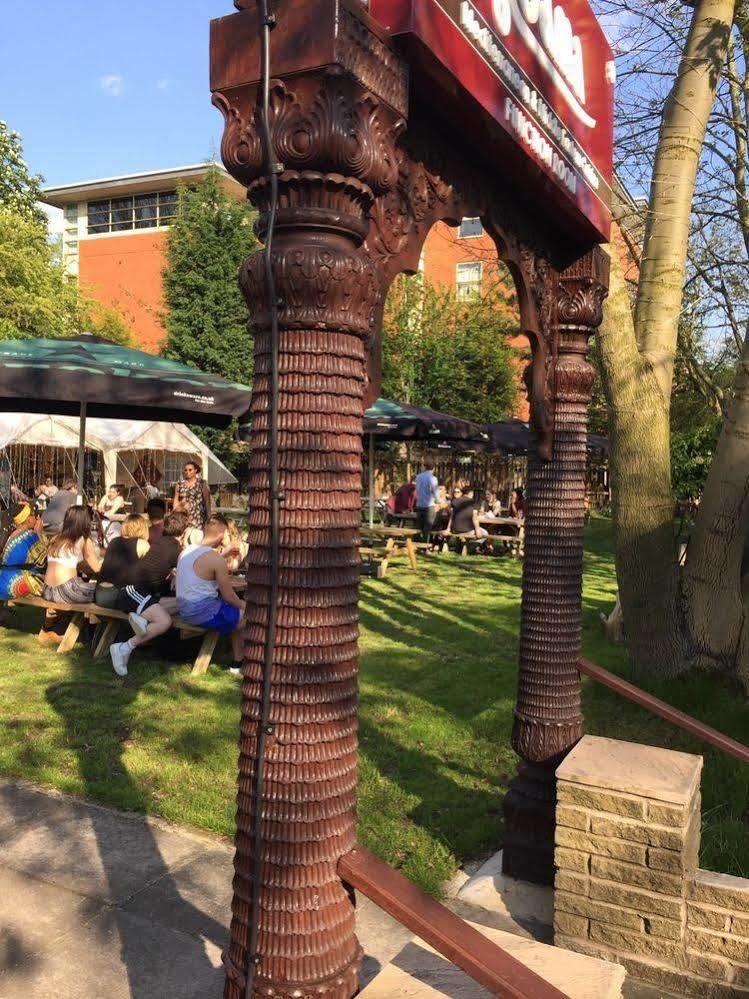 The Milverton 3* Manchester